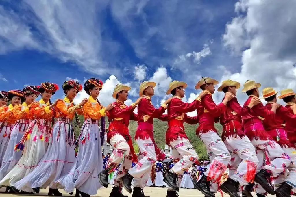 国际妇女节快乐 | 走进神秘女儿国，做自己的女王！