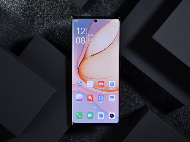 看着赏心悦目用的舒舒服服 这四款手机买了不后悔