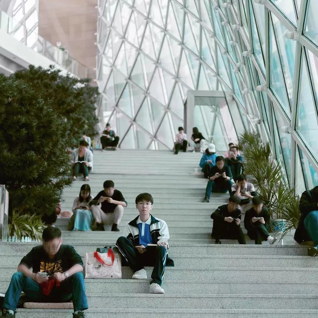 LOOK |“你穿校服的样子真好看”