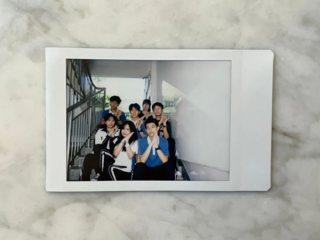 LOOK |“你穿校服的样子真好看”