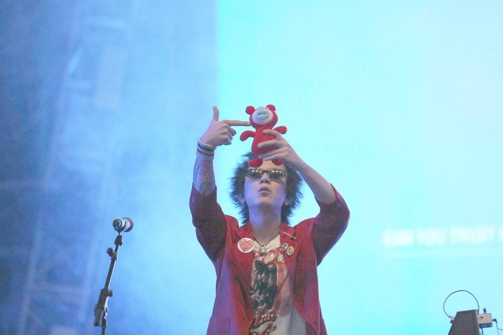 三个中国女孩泰国幻想漂流