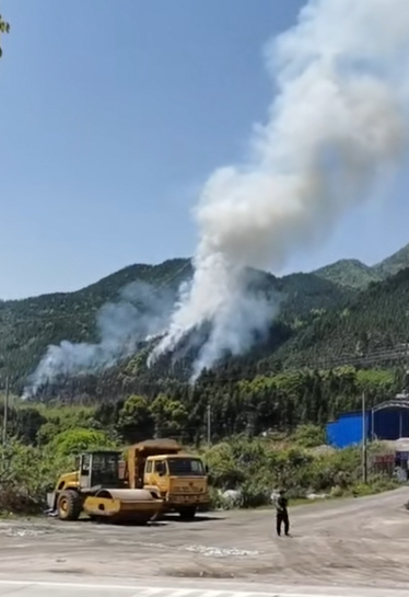 ����һ��ɲ��˾�ɽ������������������ƽʱ���������渺��