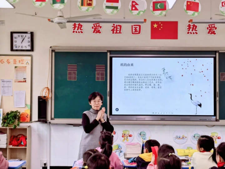 萧山区湖滨小学的孩子们感受了非遗剪纸的魅力(图3)