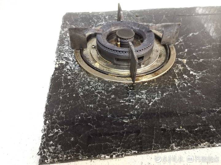 3·15在行动|济南一市民家燃气灶玻璃面板突然爆裂，老板电器：是人为原因，非产品质量问题