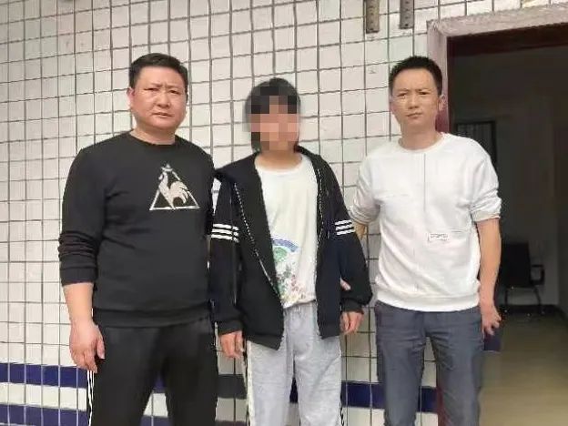 �ֻ����˿Ͳ�����˾���˻�����ˢ����ǧ���񾯼�ʱץ���ӷ�