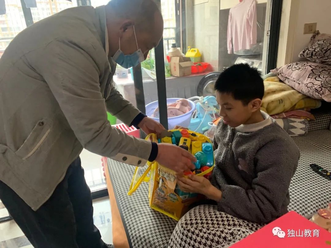 ů�ģ���һСѧ�ͽ����ż��н�������