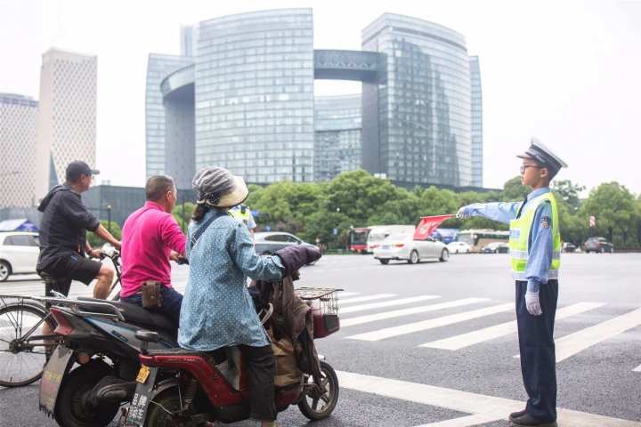 杭州地铁招聘官网（2022年杭州少年交警中队招新啦）