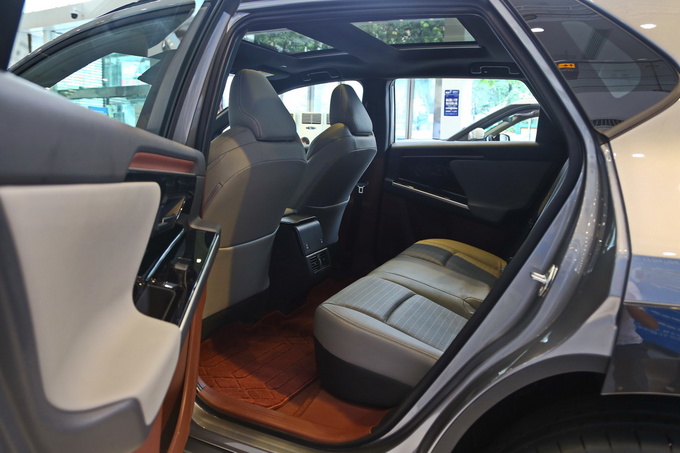 合资品牌的纯电SUV到底香不香？广汽丰田bZ4X实拍曝光