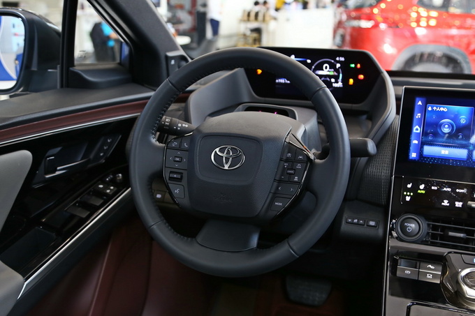 合资品牌的纯电SUV到底香不香？广汽丰田bZ4X实拍曝光