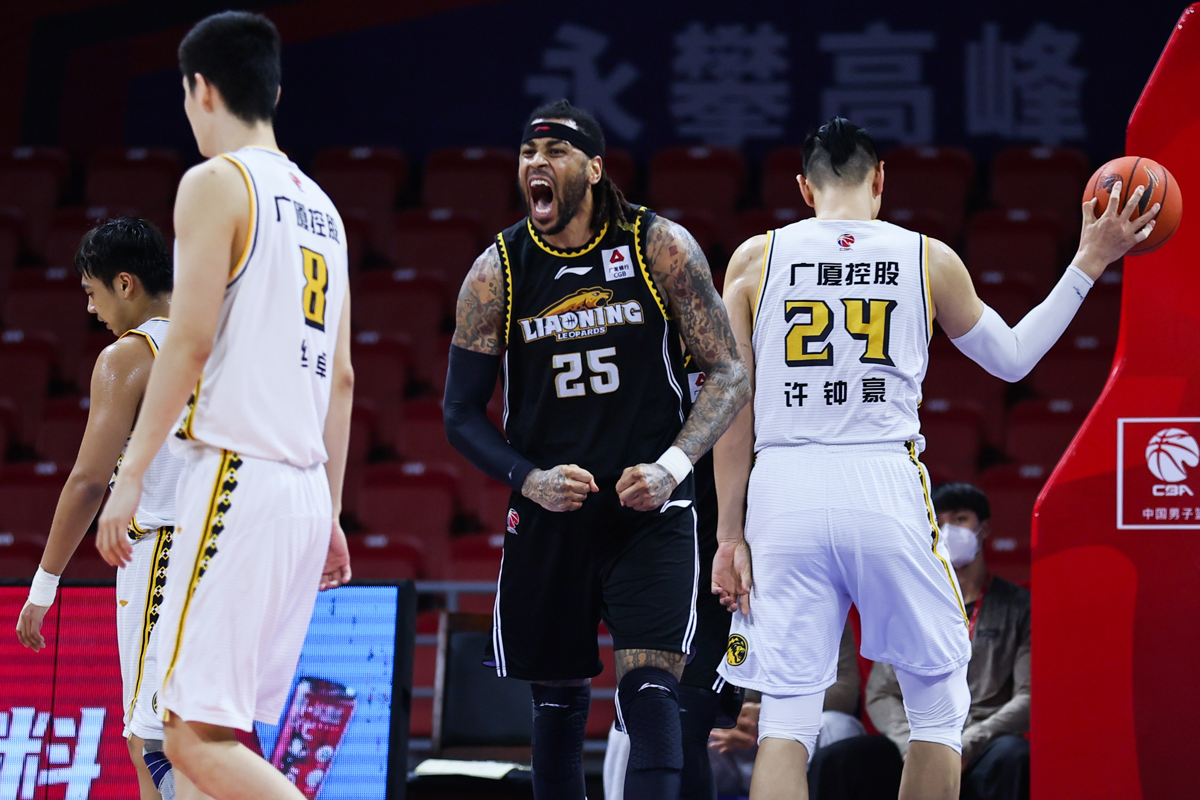 cba决赛哪个队(辽宁男篮CBA总冠军！4-0横扫广厦，赵继伟拿下FMVP)