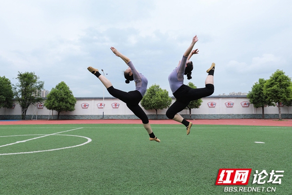 麻陽縣民族中學(xué)生活真豐富多彩(圖2) 麻陽縣民族中學(xué)生活真豐富多彩(圖2)