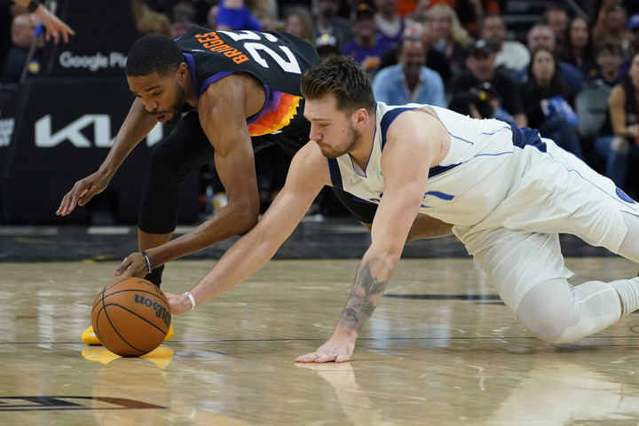 蓝球比分NBA比分蓝球比分直播(NBA综合｜热火、太阳再下一城总比分2:0领先)