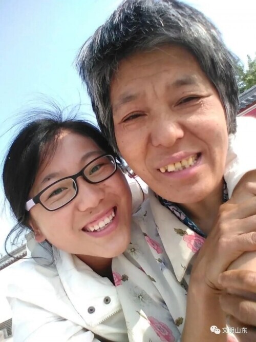 带着患病母亲上大学,毕业当老师把爱传递给更多的孩子……他们的青春闪闪发光