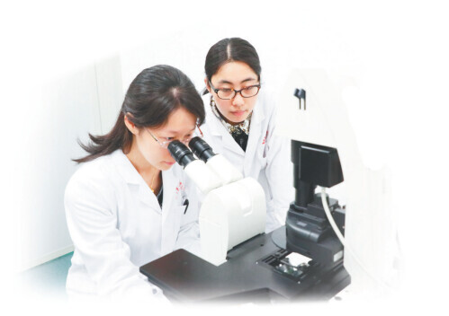 带着患病母亲上大学,毕业当老师把爱传递给更多的孩子……他们的青春闪闪发光