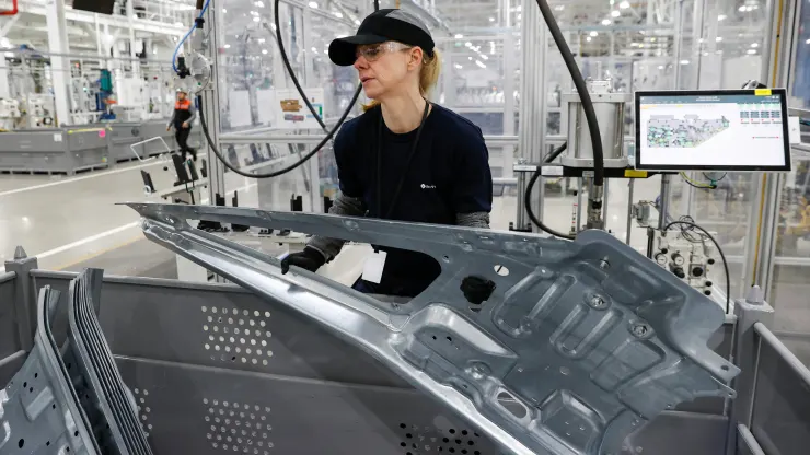 ����ƣ�����Ͷ����ɱ������������һ���������ʴ�1947��������󽵷�