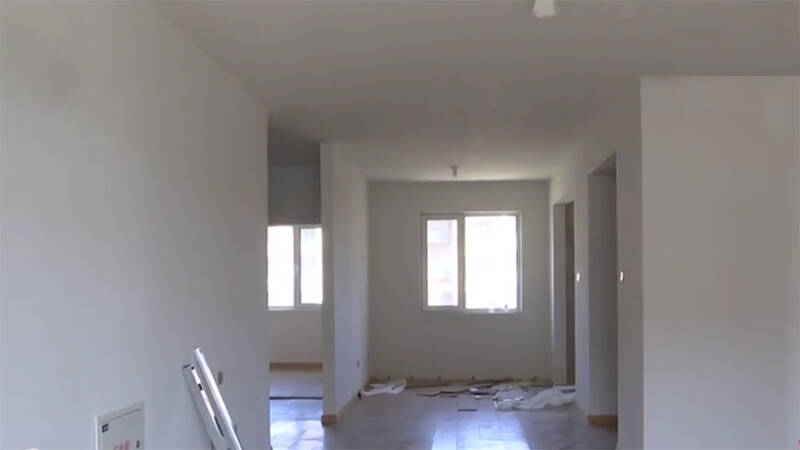 天天3·15|地板坑凹不平、地暖间距过大、顶板平整度不达标……济南观山悦小区准现房装修让业主很不满