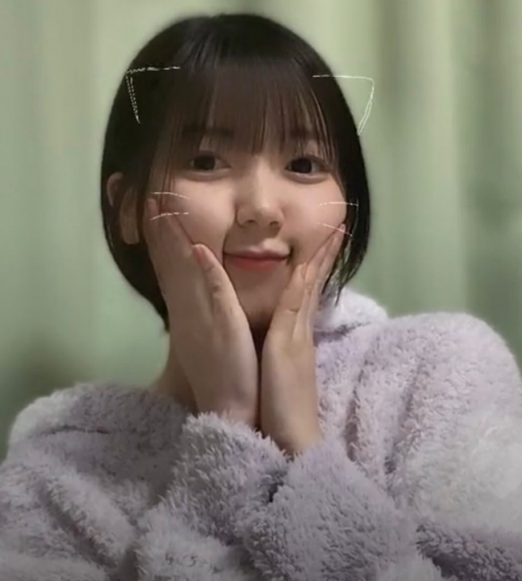 清新笑容很动人！气质空灵偶像少女船井美玖美照赏