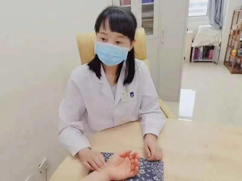 更年期里的“疯”，是妈妈们在求救
