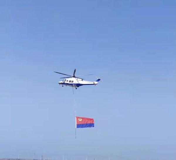 这对警察兄弟,是真帅