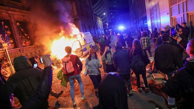 Ӣϴ򼤽ʾѿˣѽӢġ㡱С