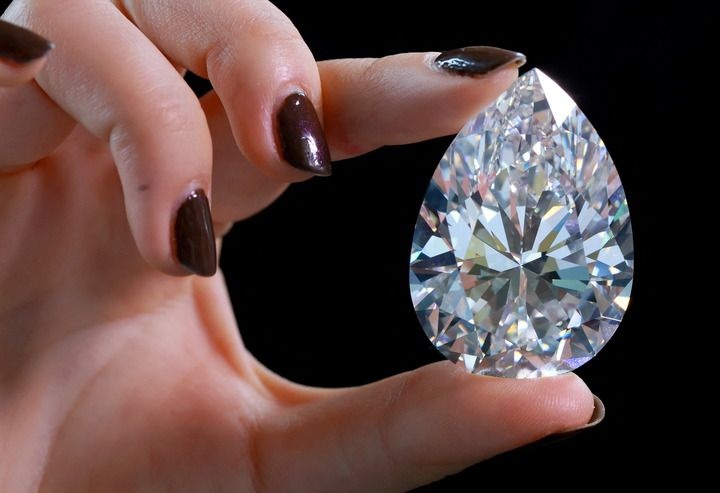 超228克拉！"最大白钻"拍卖近1.5亿元人民币