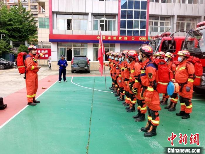 四川汉源4.8级地震：多趟列车受影响不同程度晚点