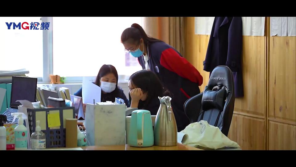 煙臺(tái)開發(fā)區(qū)高級(jí)中學(xué)高三師生的一天(圖2)