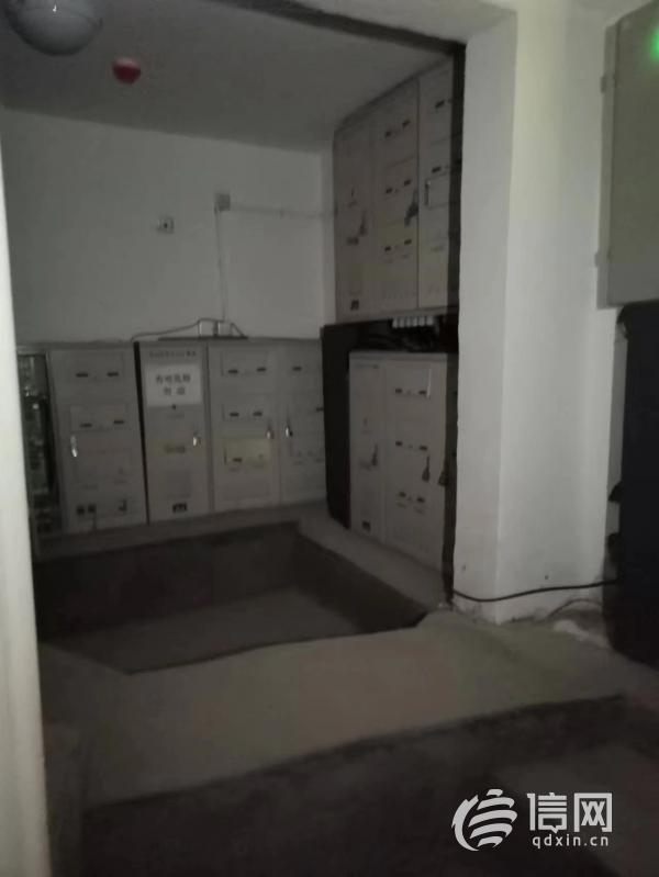 天天3·15|青岛桓竹苑小区无证开挖拟商用地下室，开发商青岛康储实业被责令停工