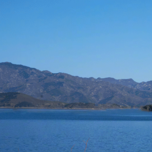 都嗑于文文王紫璇的“野蔷薇cp”，我就盯她们耳环