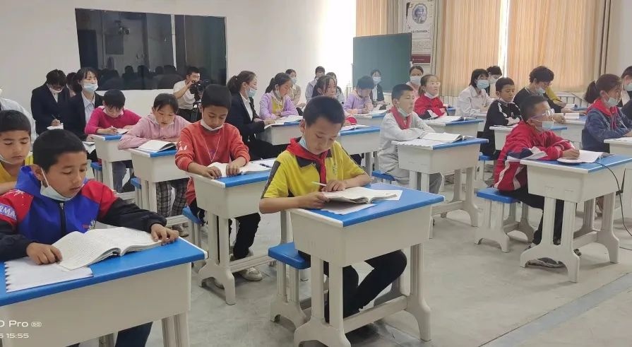 乌什县阿合雅镇荒地学校与衢州市柯城区鹿鸣小学(图11)