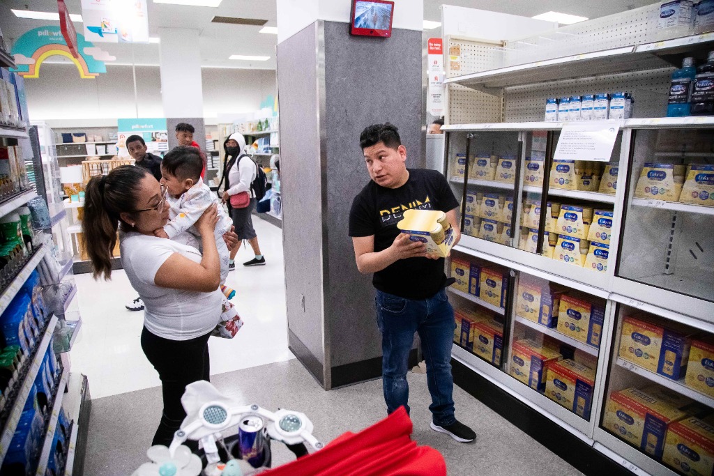 美国“奶粉危机”：调查涉事工厂进程滞后 雅培承诺全力解决危机