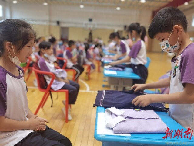 长沙市雨花区和平小学:以劳践廉 伴你“童”行(图1)