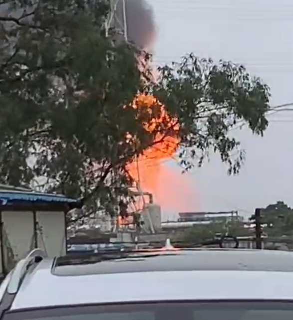突发！茂名石化公司球罐泵泄漏引发火情，官方：火势已被控制