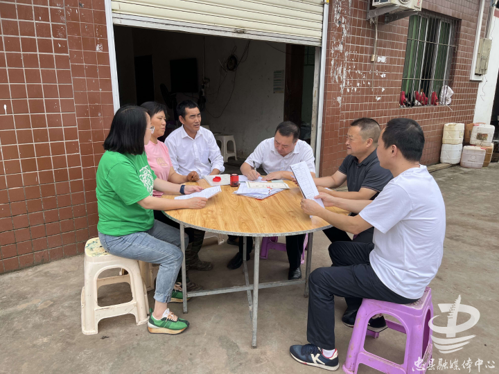 忠縣:農(nóng)機保險送上門 還可享補貼