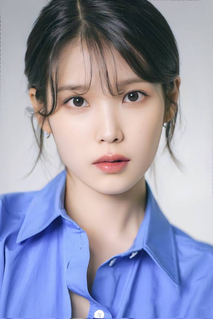 「IU」「新闻」220613 IU李知恩新闻和Cine21 杂志采访中字
