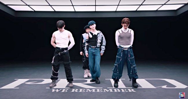 韩首位AI男偶像公开！「车银优＋门面综合体」最强神颜爆热议