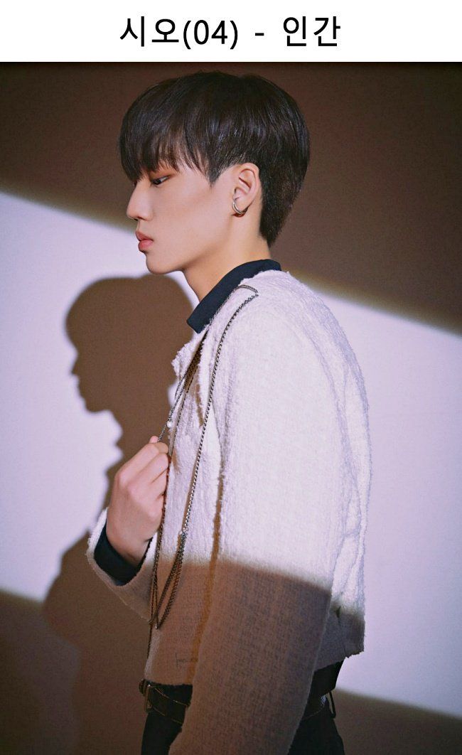 韩首位AI男偶像公开！「车银优＋门面综合体」最强神颜爆热议