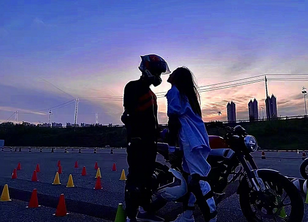 胡一天章若楠恋爱？井柏然刘雯是真的？杜海涛瘦了？赵樱子又惹争议？长风渡换人？