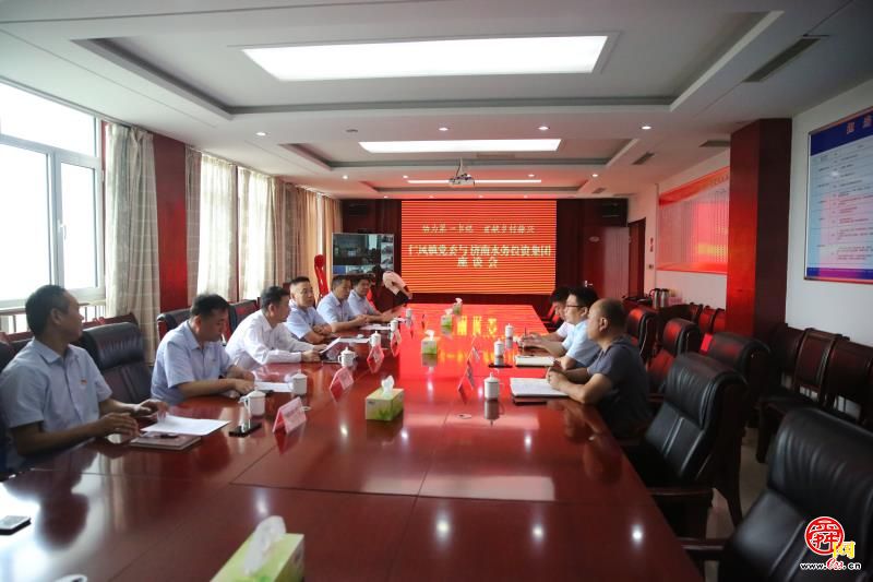 豐收時節(jié)不再愁 南街村有了聯(lián)合收割機