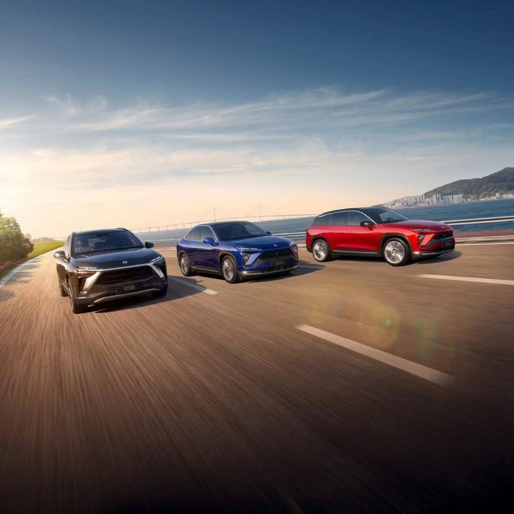 拧巴的蔚来新车，小心翼翼的李斌