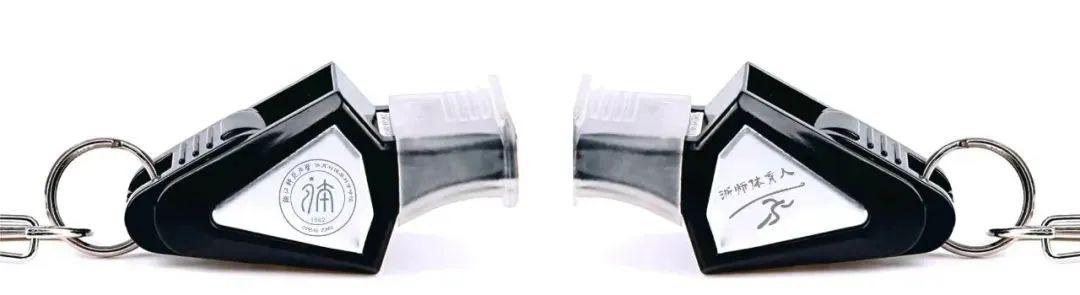 这些高校的毕业礼物，真的太暖了！看看你最喜欢哪一款？