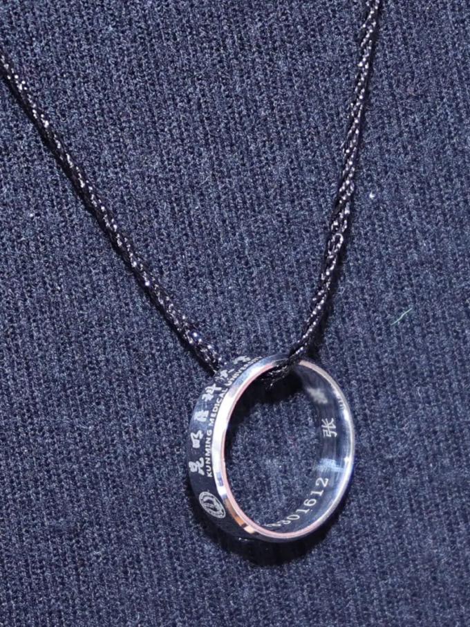 这些高校的毕业礼物，真的太暖了！看看你最喜欢哪一款？