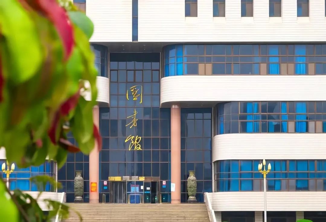 这是华水，欢迎来到你的主场！