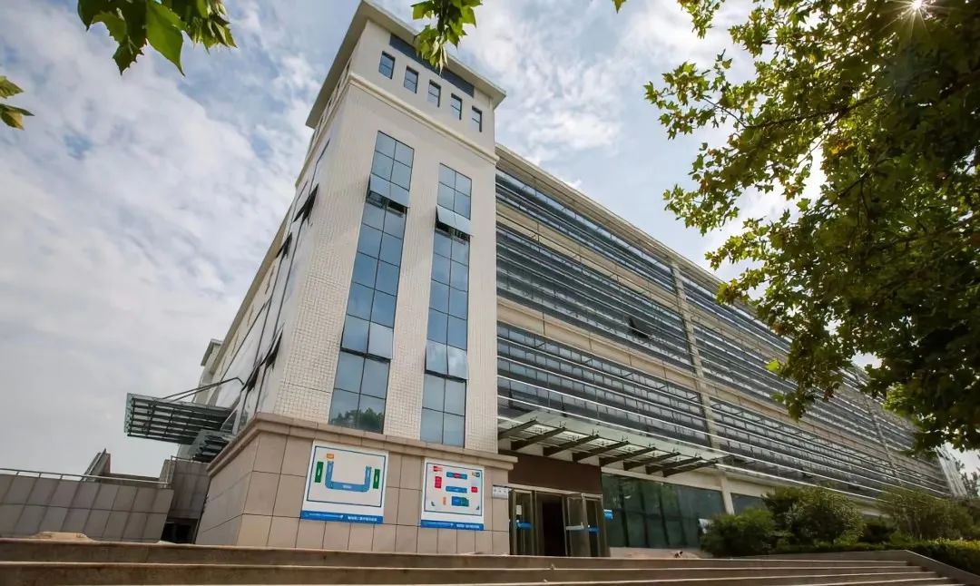 这是华水，欢迎来到你的主场！