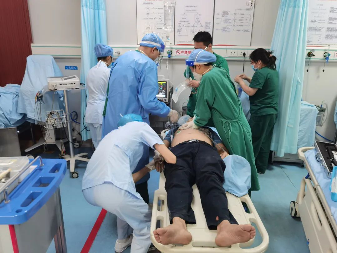 生死瞬间！“这是刻在DNA里的吧…”