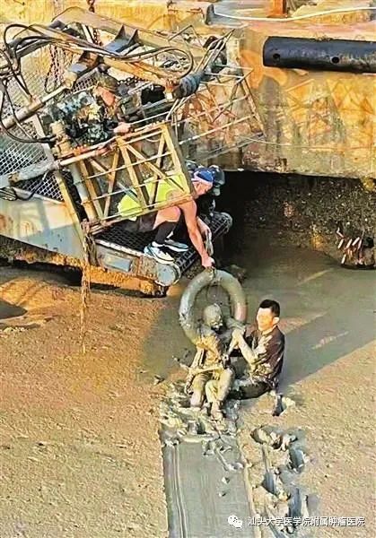 生死瞬间！“这是刻在DNA里的吧…”