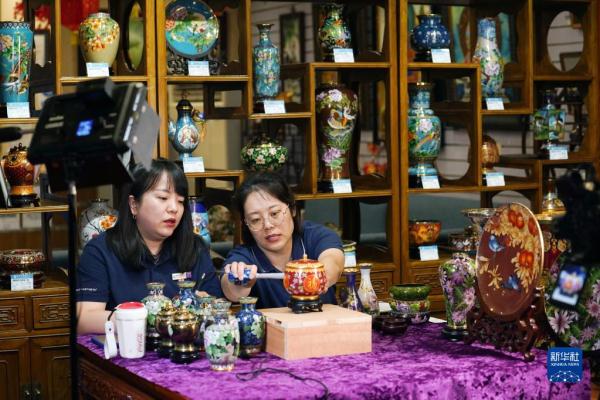 新华全媒+丨北京：直播促销月助力复商复市