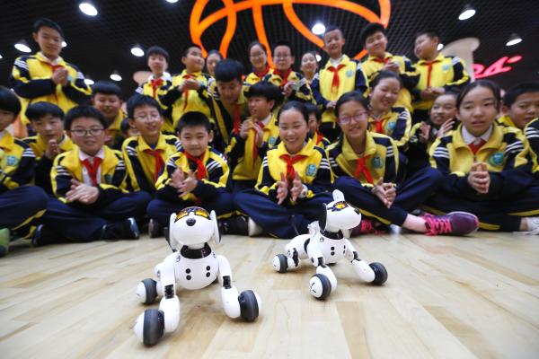 学林随笔｜面对智慧治理，何以有人“摇旗呐喊”、有人“泼冷水”