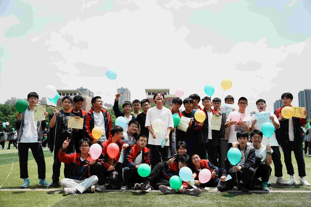 嘉興市第五高級(jí)中學(xué):“美的教育”的學(xué)校(圖3) 嘉興市第五高級(jí)中學(xué):“美的教育”的學(xué)校(圖3)