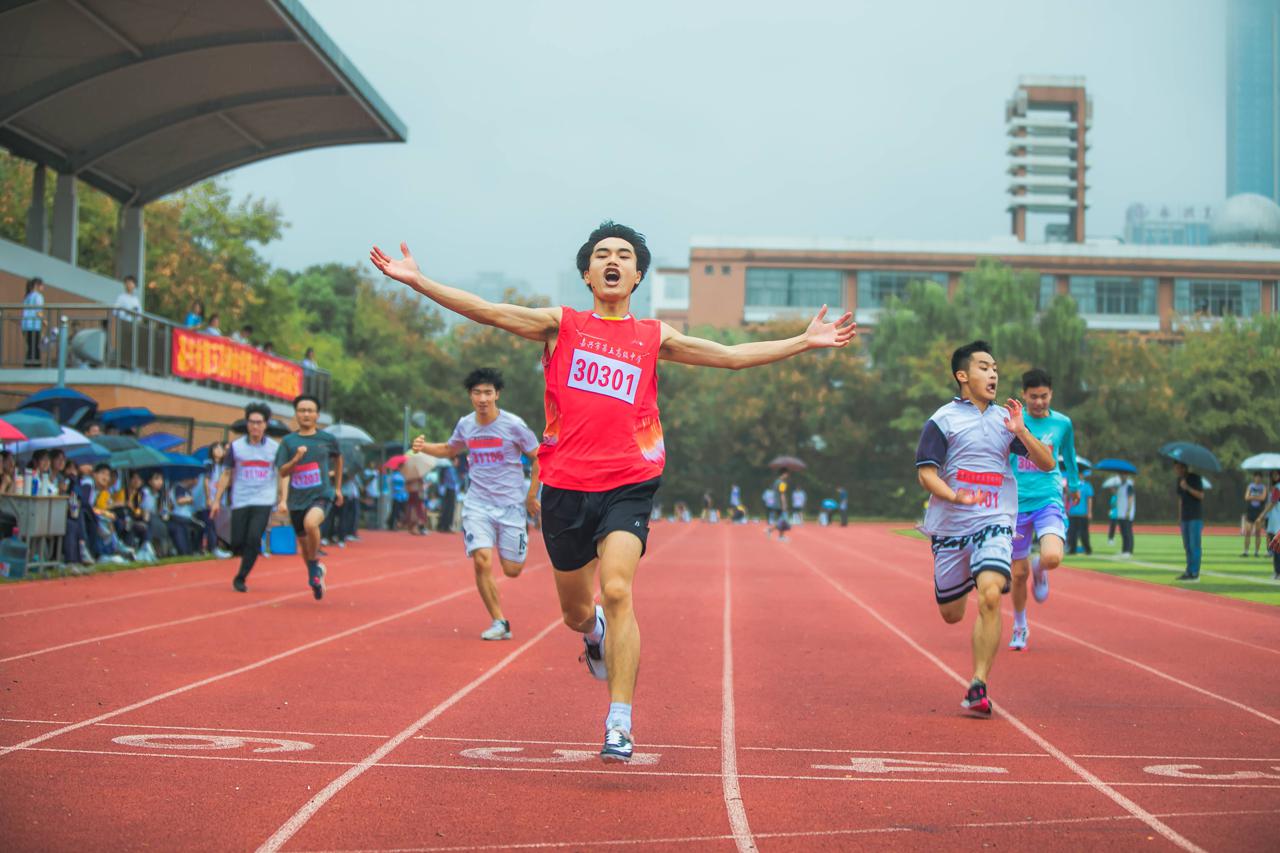 嘉興市第五高級(jí)中學(xué):“美的教育”的學(xué)校(圖5) 嘉興市第五高級(jí)中學(xué):“美的教育”的學(xué)校(圖5)